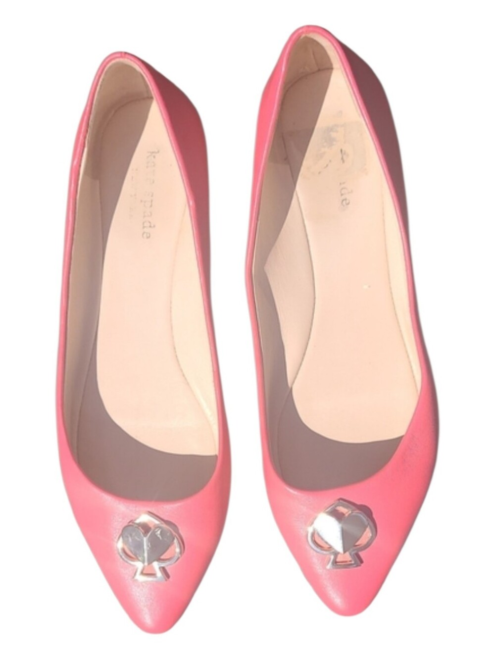 kate spade Noah Coral Pink Pointed Toe Flats with Gold Logo 7.5